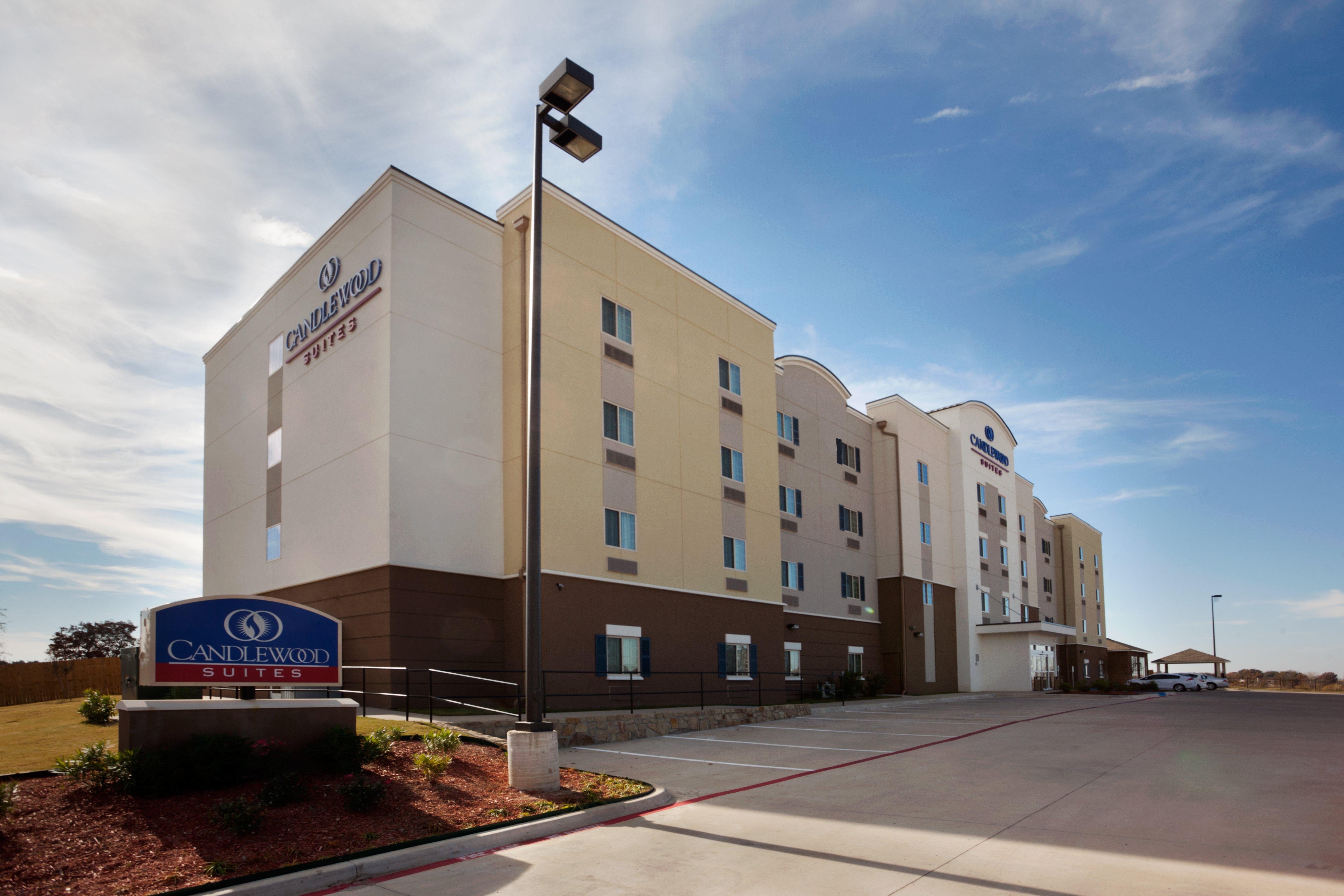 Towneplace Suites By Marriott Weatherford Exterior photo